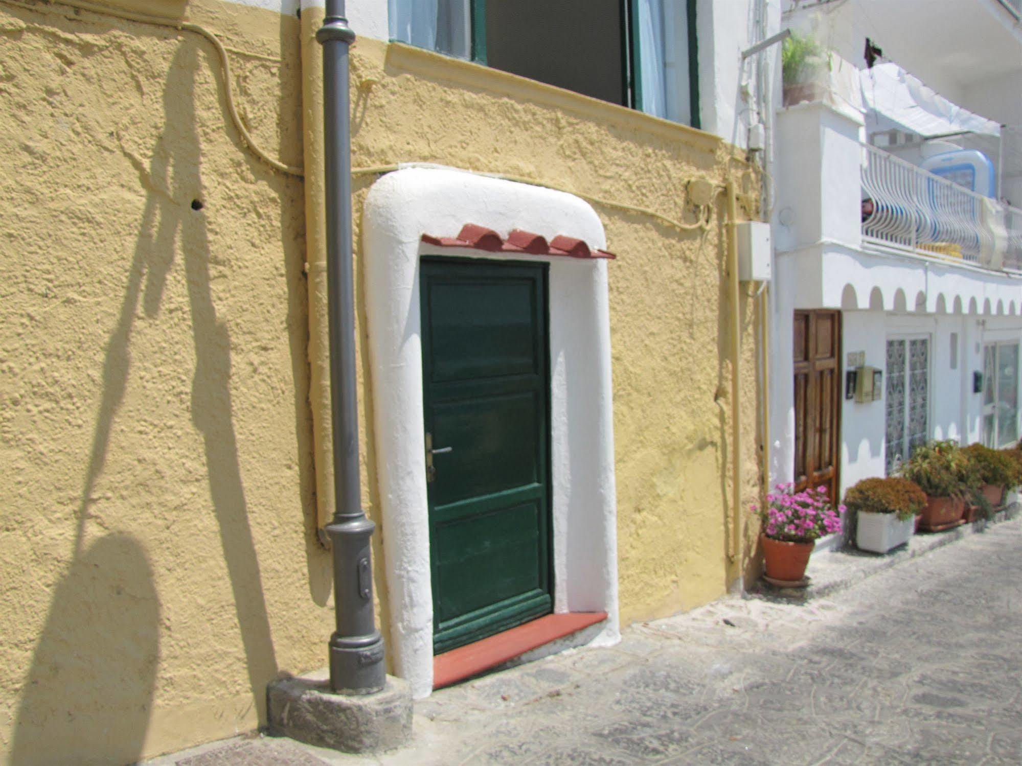Sant'Angelo  Appartamenti Casa Del Sole מראה חיצוני תמונה